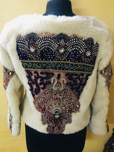 แจ็กเก็ตขนสัตว์ปะต่อแบบวินเทจสำหรับผู้หญิงชุดฤดูหนาวยาวผ้าคอตตอนพร้อมกระดุมตกแต่ง2022 - Product Image 2