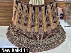 Tela Lehenga 11000 de terciopelo Premium con pasta cortada Jarkan Work 3,5 M Flair Rajwadi Concept Choli and Butti Border Dupatta - Product Image 6