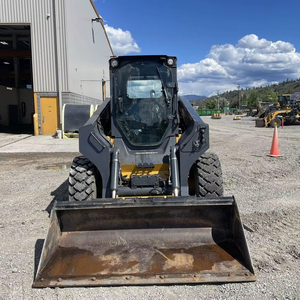 2019 John Deeres 330G Minicargadora frontal con características de troncos de retroexcavadora y tractor - Product Image 5