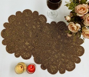 แผ่นรองแก้วปักลายดอกไม้คลาสสิกสุดหรู ดีไซน์ใหม่ล่าสุด เป็นมิตรกับสิ่งแวดล้อม ทำด้วยมือ ประดับด้วยลูกปัด สีชมพูอ่อน หลายสี คุณภาพสูง ขนาด 4 นิ้ว - Product Image 1