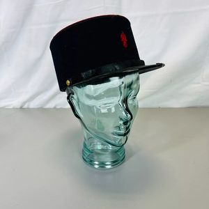 Sombrero Kepi clásico vintage hecho a medida con logotipo de metal bordado, gorras de béisbol clásicas ajustables suaves y cómodas - Product Image 2