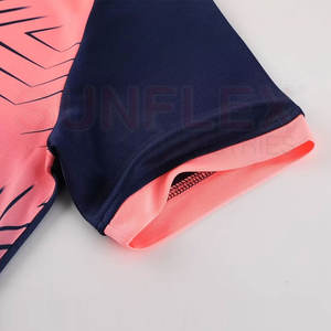 Vente directe d'usine Uniforme d'entraînement de football unisexe avec impression par sublimation personnalisée Vêtements de sport - Product Image 5