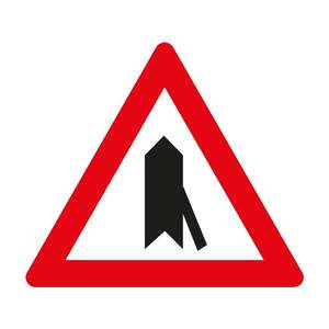 Reflective Right-Hand Entrance Sign T-<b>23a</b> for Safety and Visibility - Product Image 1