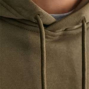 100% sweat à capuche en coton style vintage sweats à capuche pour hommes de haute qualité doux et parfait pour les vêtements décontractés et les aventures en plein air - Product Image 5