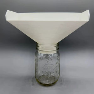 Juego de mini embudos para transferencia precisa de líquidos y polvos sin derrames, diseño compacto y ligero, ideal para manualidades con botellas y uso doméstico. - Product Image 5