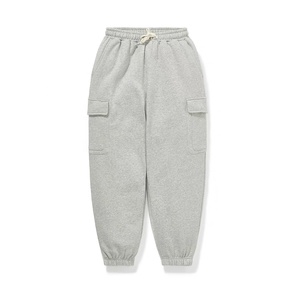 Conjunto de chándal unisex cómodo de color gris pesado, chándales de talla grande con estampado de logotipo personalizado, ropa de invierno ecológica - Product Image 3