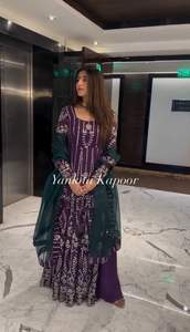 ชุดเดรสปักลายดอกไม้คลาสสิกสำหรับผู้หญิงดีไซน์ลำลองสั้นยาวถึงเข่าพร้อมเลื่อมเทคนิคการทอฟรีไซส์ - Product Image 2