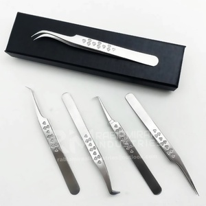 Venta al por mayor de productos de alta calidad, pinzas de extensión de pestañas, diseño de corazón, pinzas de pulido de plata y caja de tarjeta negra, pinzas de embalaje - Product Image 2