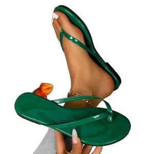 Sandalias de Playa con Tiras Entrelazadas Planas, de Secado Rápido, Antideslizantes, Calzado de Verano para Piscina y Playa, Diseño Moderno para Mujer - Product Image 5