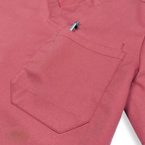 Conjunto de uniformes médicos de tendencia superior para mujer, uniformes de hospital de diseño de cuello alto de manga corta totalmente personalizables de alta calidad - Product Image 4