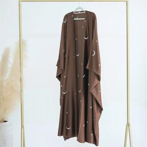Thobe / Thawb islamique avec ligne de diamant mode Abaya Dubaï musulmane femmes Abaya ouverte pour les femmes - Product Image 6