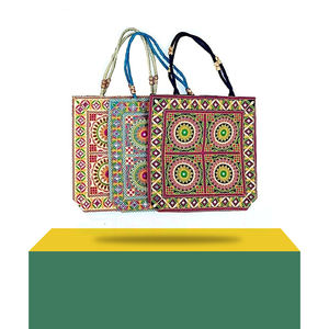 กระเป๋าช้อปปิ้งผู้หญิงแบบดั้งเดิม ทำด้วยมือ พร้อมการตกแต่งด้วยงานปัก  ใช้งานง่าย พกพาสะดวก - Product Image 2