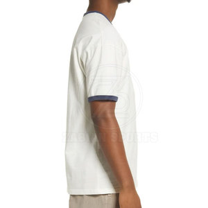 Camiseta informal ajustada con cuello redondo para hombre Cómoda tela de poliéster/algodón Diseño liso - Product Image 3