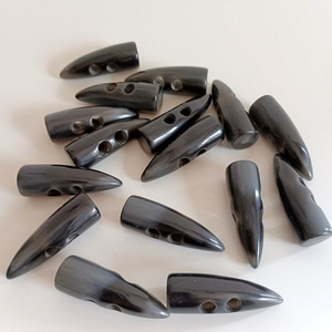 Botones de palanca de abrigo de cuerno de búfalo natural pulido ecológico personalizable moderno hecho a mano - Product Image 3