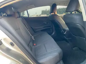 รถเล็กซัส ES 200 ปี 2023 มือสอง พวงมาลัยซ้าย/ขวา - Product Image 3