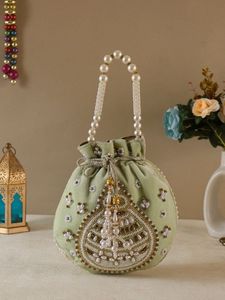 2024 beaux sacs POTLI de poignet en soie brodée pour les vêtements de mariage de fête perles de verre de cristal de perle lourde seau sac à main élégant - Product Image 2