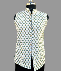 Sleeveless Block Print Jackets Indian Cotton Handmade Winter <b>Vest</b> Coat Bohemian Style Unisex Short Quilted Kantha Jacket - Product Image 5