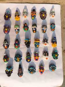 Cuentas de Vidrio Rojas Hechas a Medida (Forma Irregular) Diseños Artísticos Únicos para la Fabricación de Joyas, Manualidades, Creaciones Personalizadas al por Mayor - Product Image 6