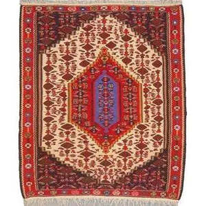 Un kilim persa Sanandaj único de su tipo, de 4'9 x 4'1 - Product Image 1