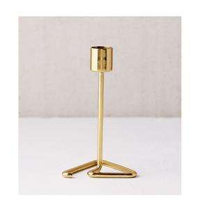 Vente en gros, nouveau design, longs bougeoirs décoratifs attrayants en fer doré et métal, vente en ligne pour la table de mariage et de noël - Product Image 1