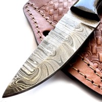 Couteau à manche pleine soie en corne de taureau de 8 "tendance vente chaude OEM pas cher bas prix fait à la main
