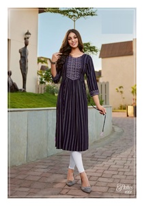 La última colección elegante de bordado y trabajo hecho a mano de rayón pesado Kurti - Product Image 4