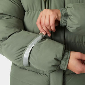 Parka matelassée Aurora pour femme, vert lavande, OEM, à forte demande, capuche ajustable par cordon, matelassée, veste d'hiver pour femme, style bulle - Product Image 4