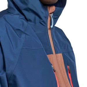 Survêtement à capuche imperméable en nylon personnalisé avec logo écologique, survêtement coupe-vent personnalisé pour hommes à Nurak - Product Image 4