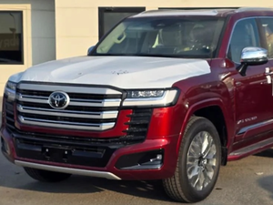 Toyota Land Cruiser 3.5T VXR Híbrido 7 Plazas AT FULL OPTION En Excelente Estado, Impecable y Sin Historial de Accidentes - Product Image 4