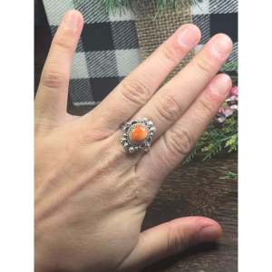 Bague Freda Martinez en huître épineuse et argent sterling, taille 8, style bohème, à porter au quotidien - Product Image 2