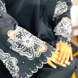 Ropa musulmana tradicional de mujer modesta elegante islámica Premium Fancy Abaya Style Dubai-Accesorio incluido - Product Image 1