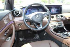 NUOVA MERCEDES-BENZ E300 4MATIC Trazione Integrale SLR 5.4 Mc 2024 in Condizioni Eccellenti Auto Sportiva 625CV Trasmissione Automatica - Product Image 2