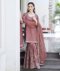 นำเสนอใหม่ cinon Top-sarara และ dupatta ชุดเย็บอย่างเต็มที่ - Product Image 1