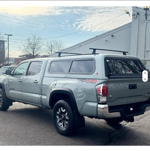 Toyota Tacoma TRD 2023 Usada, Doble Cabina, LB, 4x4, Volante a la Izquierda, Asientos de Cuero, R18, Navegación, Paquetes Deportivos - Product Image 1