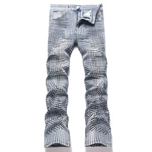 Của nam giới stonewashed denim Loe Quần với hỗn loạn in hip hop và phong cách đường phố cao thêu và đinh tán trang trí - Product Image 2