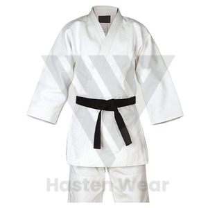 Uniforme de karaté hautement recommandé, art martial, personnalisé, ODM, uniforme de karaté en polycoton 300GSM offrant une liberté de mouvement facile - Product Image 2