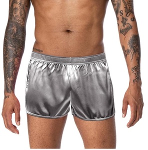 Nouveautés Short de sport en soie pour hommes Short de combat en soie à logo personnalisable pour la lutte et la boxe Vêtements doux pour les arts martiaux - Product Image 1