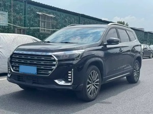 Offre Spéciale Voiture d'Occasion 2023 X90 1.6 Turbo Essence SUV 5 Portes 7 Places Conduite à Gauche Toit Panoramique R20 Intérieur Sombre Automatique - Product Image 5