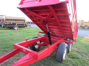 2025 John B.M. Remolque volquete de agricultura Mfg T800 para remolque de granja de uso en tractor - Product Image 2