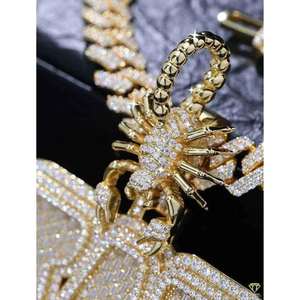 Mejor venta elegante VVS laboratorio cultivado oro blanco en capas letra colgante personalizado pieza de joyería para regalar cantidad a granel - Product Image 5