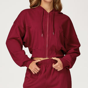 Veste de sport légère zippée pour femme, coupe courte à capuche, coupe ample, vêtements de yoga, logo personnalisé, sweat à capuche OEM - Product Image 3