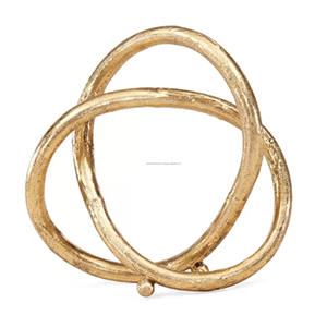 Sculpture en boucle dorée décorative en métal pour le salon, la chambre et la décoration intérieure. - Product Image 1