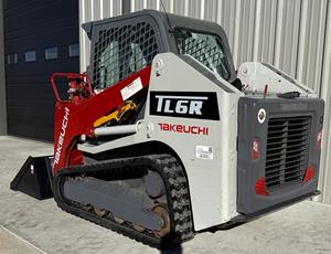 Entrega Rápida Disponible en Tractor Agrícola Usado de Alta Calidad Takeuchi TL6R 4x4 en Excelentes Condiciones - Product Image 6