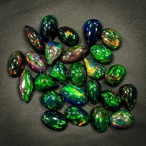Opales éthiopiennes noires naturelles à feu élevé, cabochons de 10x14 mm, opale de feu de Welo, pierre précieuse pour la fabrication de bagues et de pendentifs, prix de gros - Product Image 4