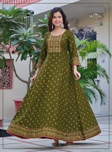 Costume Salwar Kameez en rayonne lourde nouvellement lancé pour femmes pour adultes - Product Image 5
