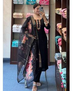 Servicio OEM Otoño Invierno algodón mujeres Kurtis señoras ropa casual Kurtis con diseño personalizado - Product Image 5