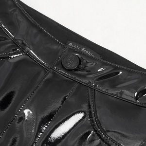 Overol Clásico de Cuero para Mujer, Diseño de Cuero Genuino, Transpirable, Corte Estilo Booty de Cintura Alta - Product Image 3