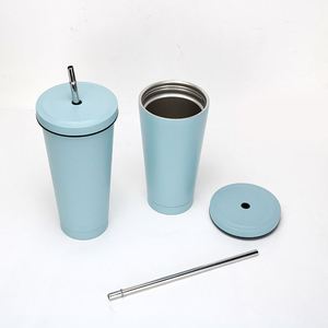 Taza de café térmica de acero inoxidable de doble pared estilo americano personalizada al por mayor de 550 ml con pajita metálica - Product Image 3