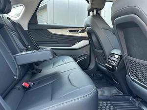 SUV 2024 con Volante a la Izquierda, Automático, Motor de Doble Tracción, Asientos de Cuero, Neumáticos R21, 7 Plazas, Techo Panorámico - Product Image 5