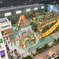 Aire de jeux interactive commerciale intérieure avec piscine à balles, obstacles, filets d'escalade, salles de fête et équipements de jeu pour FEC OEM